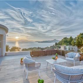 6 bedroom villa with pool and roof terrace, Sveti Stefan, sleeps 12